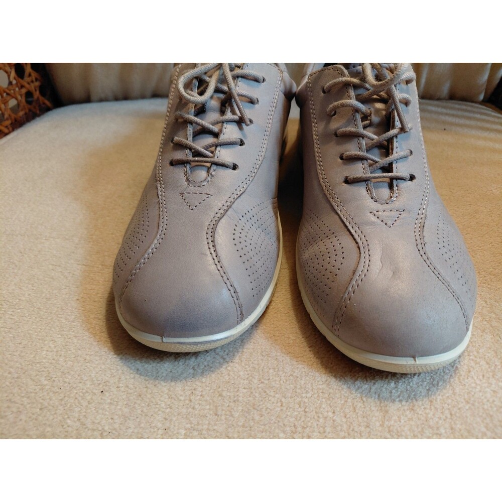 ECCO Womens 38 Leather Lace Up Walking Shoes Taupe Beige Comfort Sneakers US 7.5 - Picture 3 of 7